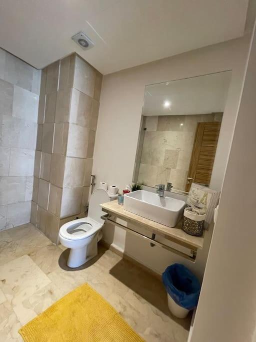 Chic & Cosy Flat Near Airport Lockbox Fast Wifi Apartment Nouaceur Exterior foto