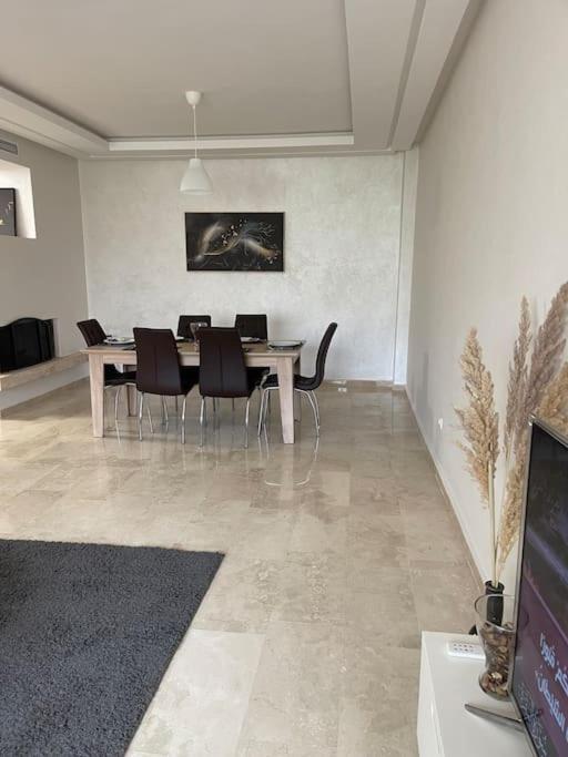 Chic & Cosy Flat Near Airport Lockbox Fast Wifi Apartment Nouaceur Exterior foto