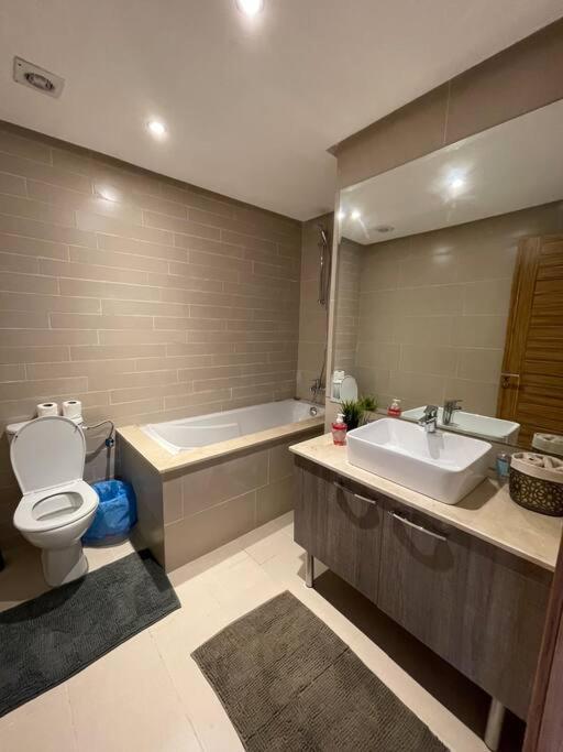 Chic & Cosy Flat Near Airport Lockbox Fast Wifi Apartment Nouaceur Exterior foto