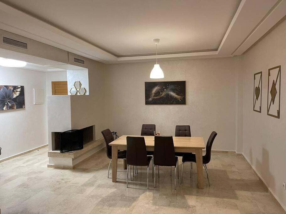 Chic & Cosy Flat Near Airport Lockbox Fast Wifi Apartment Nouaceur Exterior foto