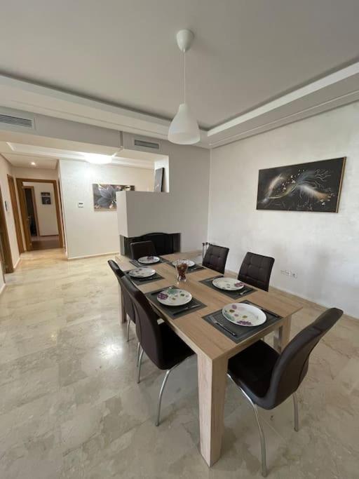 Chic & Cosy Flat Near Airport Lockbox Fast Wifi Apartment Nouaceur Exterior foto